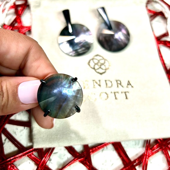 Kendra Scott Jolie Navy Black Mother of Pearl Drop Dangle Earrings & ring size 6 - Picture 2 of 7